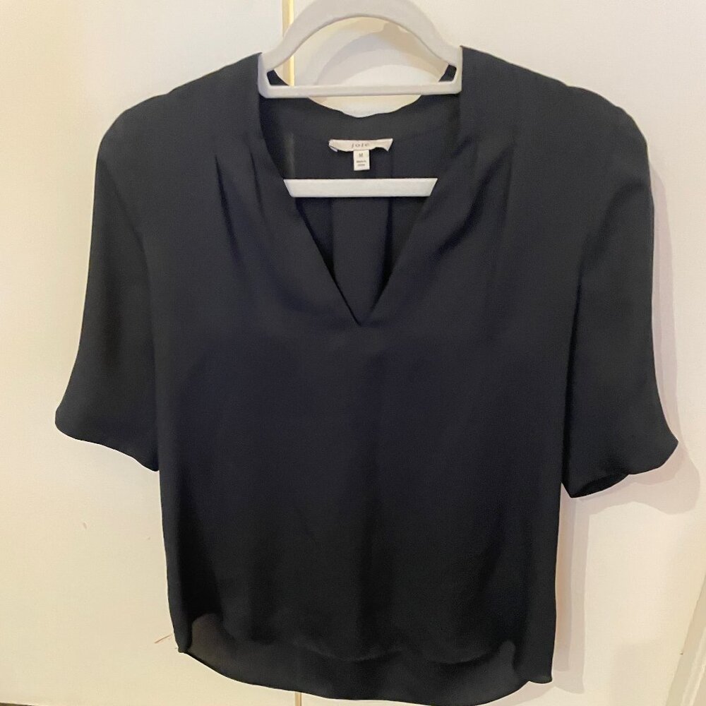 Joie Gray Silk Blouse Short Sleeve V-Neck
